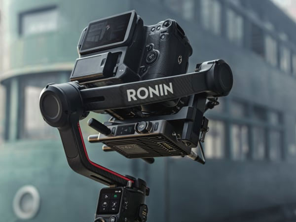 Quay phim chuyên nghiệp nên chọn loại Gimbal nào?